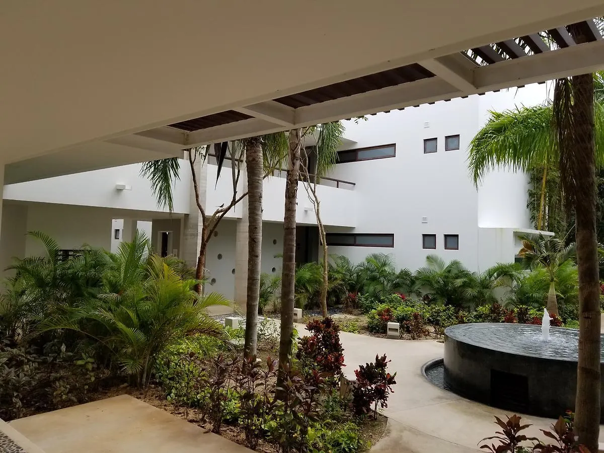 Luxury 2 Bedroom Bahia Principe Condo 아쿠말 0*,  멕시코